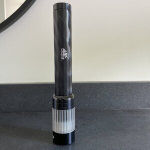 Mac Tools EuroLite‑style flashlight, model FL960